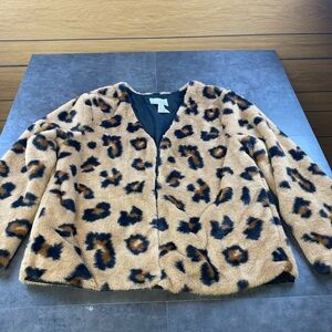 HYFVE Women’s Leopard Print Faux Fur Jacket by Cavenders Size Medium. NWT